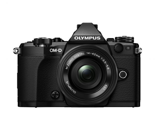 Olympus Om D E M5 Mark Ii Järjestelmäkamera Runko Musta + 14 42mm Ez Pannukakkuobjektiivi Musta